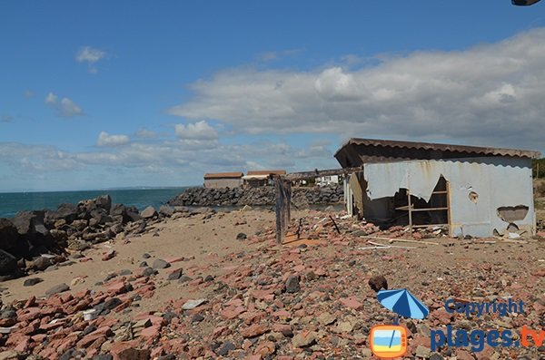 Maison à l'abandon sur le bord de mer de Vias - Trou du Ragout