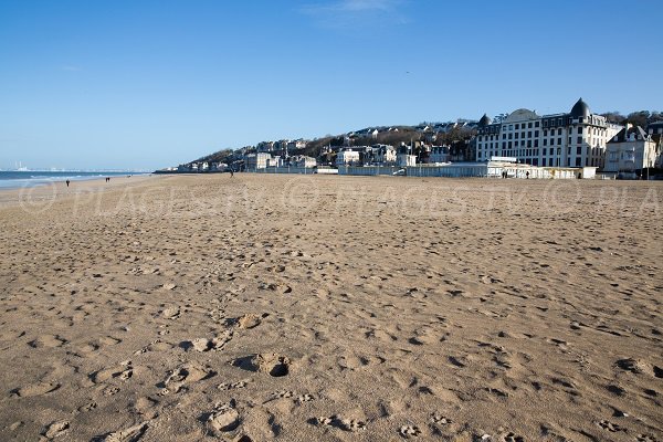 Photo of the Trouville beach in winter