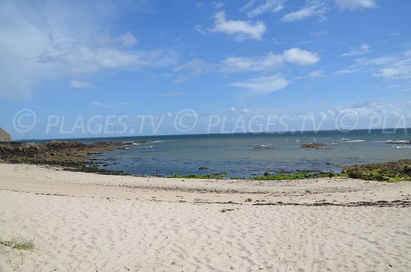 Plage sur le sentier des douaniers - La Trinité - Ty Guard