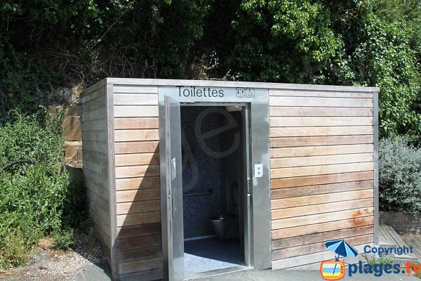 WC sur la plage du Valais à Saint-Brieuc