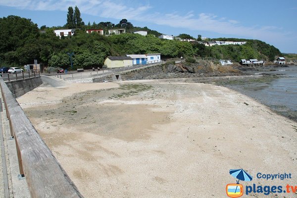 Cabanes sur la plage de Saint-Brieuc