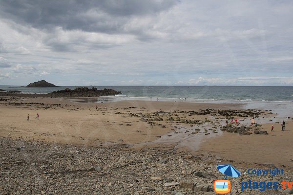 Vallées beach at low tide - Pléneuf