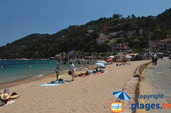 Centre de la plage du Vallon de l'Autel - Théoule