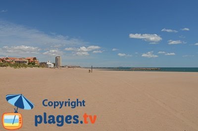 Front de Mer de Valras avec sa plage