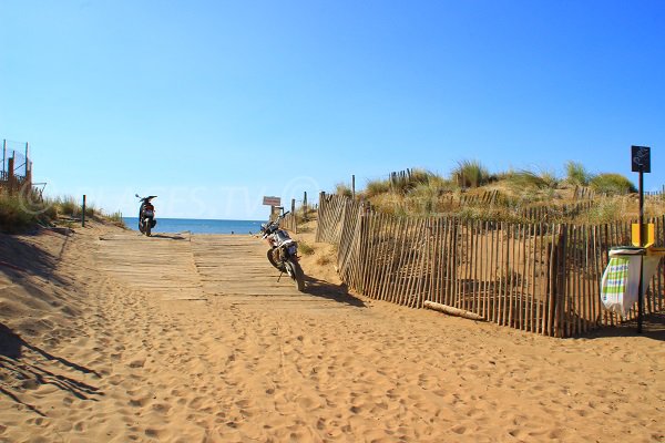 Access to North beach of Vendres