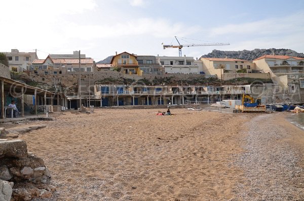 Chez Dédé sur la plage de la Verrerie de Marseille