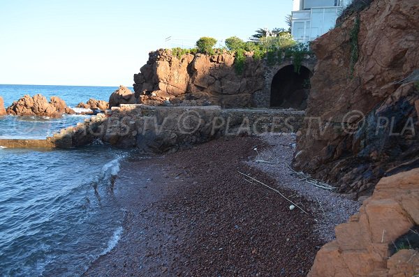 Spiaggia del Viaduc di Anthéor - Francia