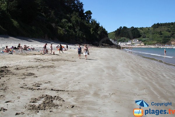 Sand on the beach of Vieux Bréhec