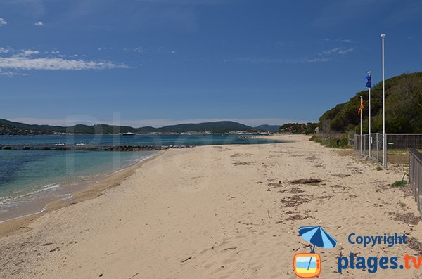 Plage confidentielle à Port Grimaud - Vieux Moulin