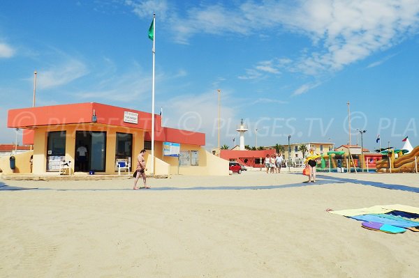 First aid station of Village Central beach - Barcares