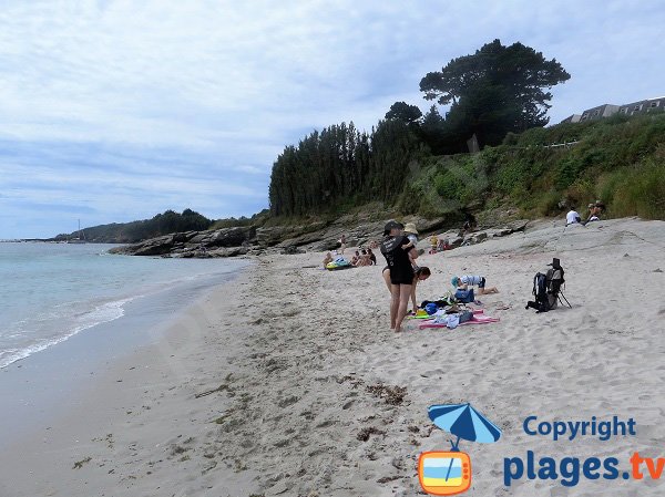 Plage avec du sable fin sur l'ile de Groix