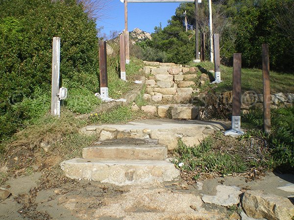 Escalier pour accéder à la plage Week-End