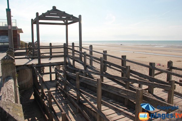 Accès à la plage de Zuydcoote pour les personnes à mobilité réduite