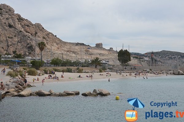 Photo de la plage de la Lave à Marseille l'Estaque