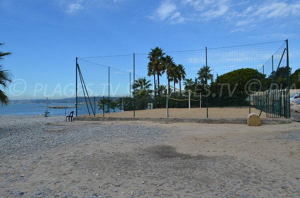 Terrain de Beach Volley sur la plage de St Laurent du Var