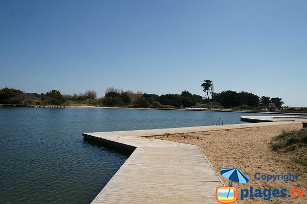 Margelles sur le plan d'eau de Brétignolles sur Mer