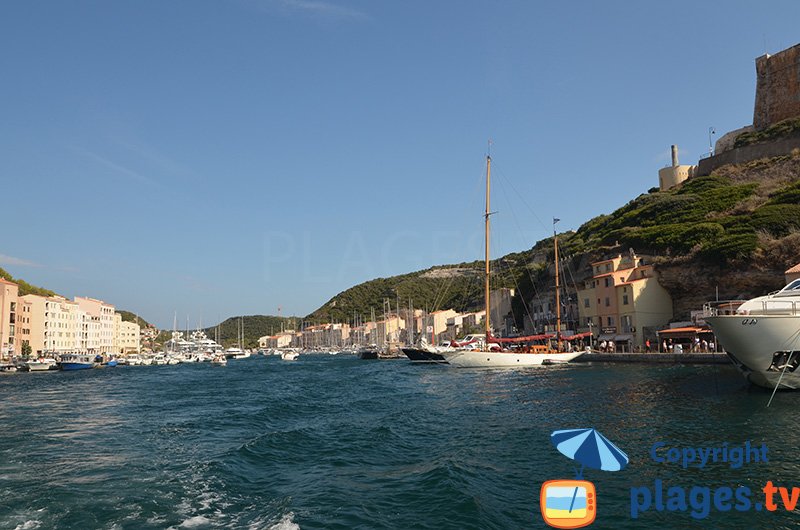 Port de Bonifacio depuis la mer