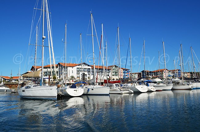 Port d'Hendaye en hiver