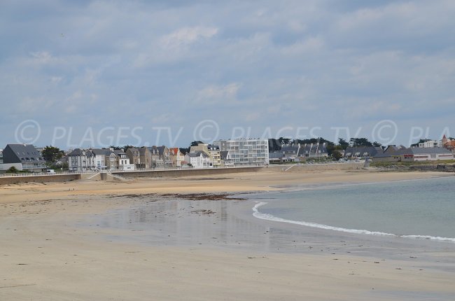 Beach in the town centre of Quiberon