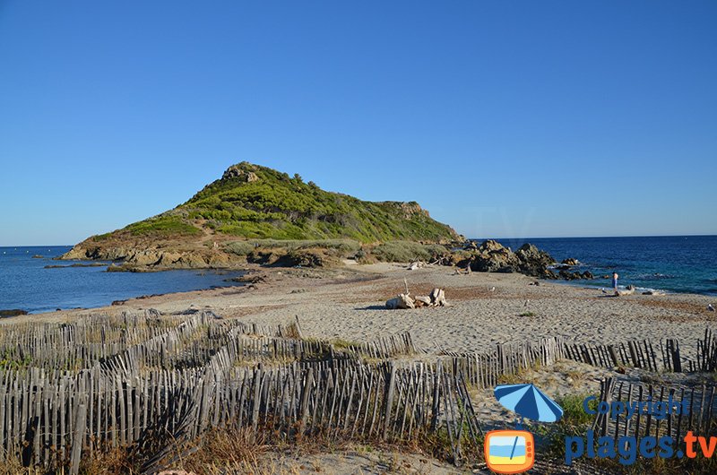 Cap Taillat : une plage avec deux faces