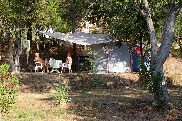 Camping naturiste en Corse