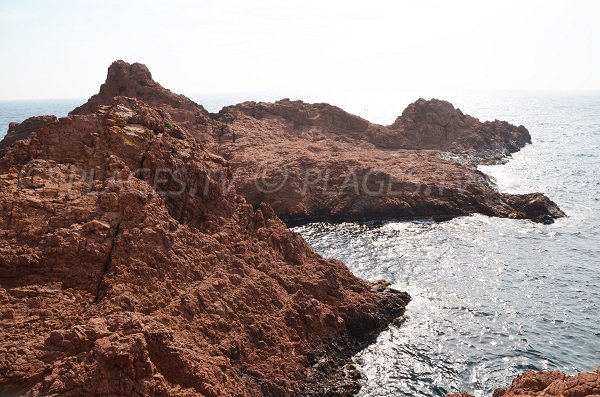 Photo des rochers du Dramont dans l'Estérel