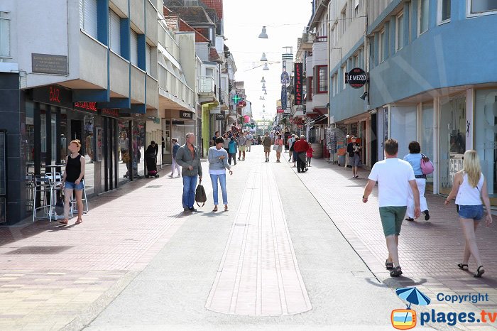 Rue Saint Jean au Touquet: la rue la plus animée