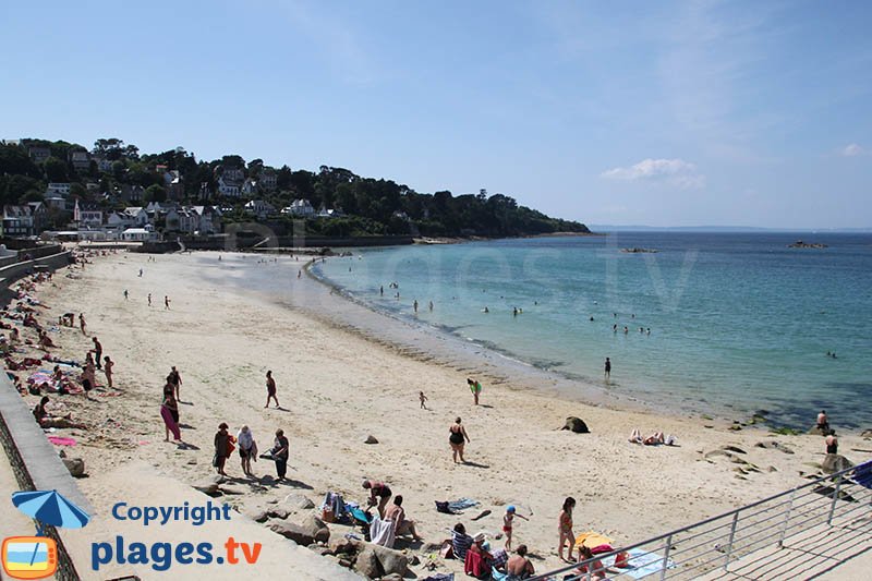 Plage des Sables Blancs à la sortie de Douarnenez