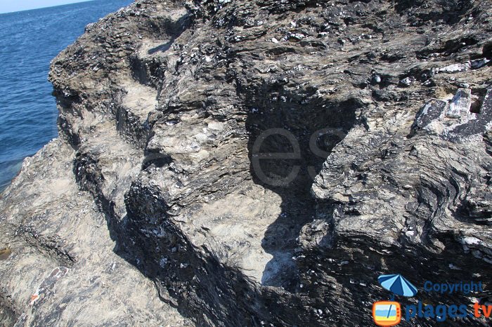 Siège de Sarah Bernhardt dans les rochers de Belle Ile