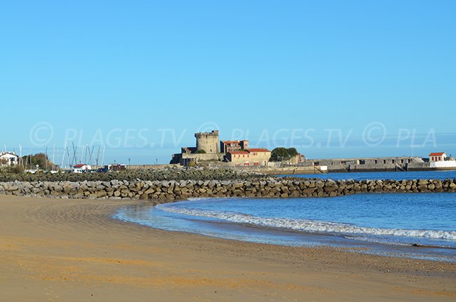 Fort de Socoa depuis la plage