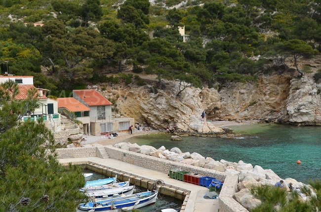 Plagettes dans la calanque de Sormiou