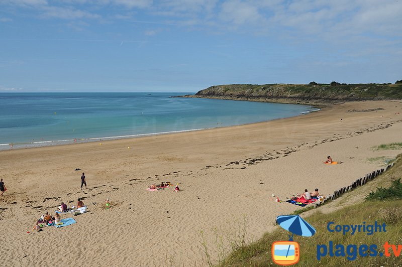 Belle plage de St Coulomb - Les Chevrets