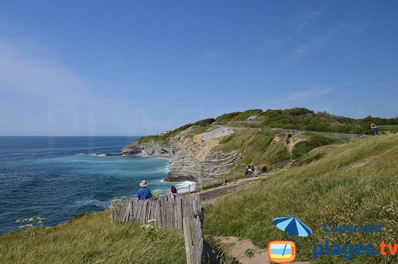 Falaises autour de la pointe Sainte Barbe à St Jean de Luz