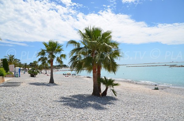 Plage des Flots Bleus à St Laurent dans le 06