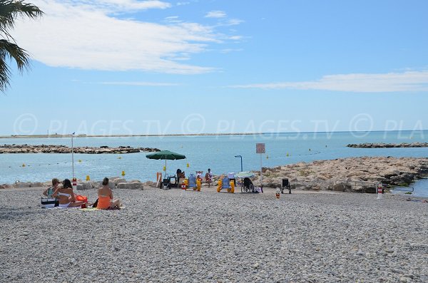 Tyralo on the beach of Saint Laurent du Var