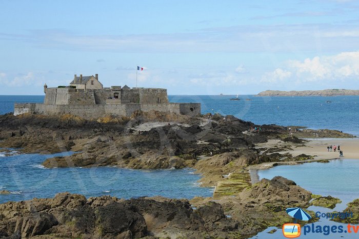 St Malo’s Fort Vauban next to the city centre beaches