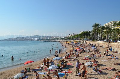 Plage à l'extrémité de la Croisette à Cannes