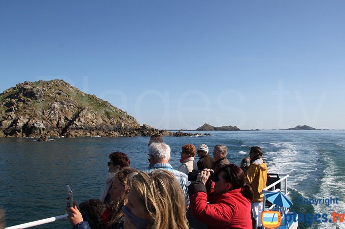 Bateau pour se rendre sur les Sept iles en Bretagne