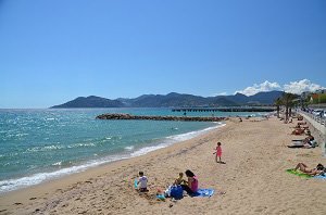 Plage des chantiers Navals - Cannes-la-Bocca