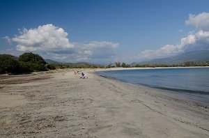 Plage de Taravo - Serra-di-Ferro