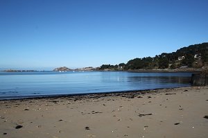 Plage du chantier naval - le Diben