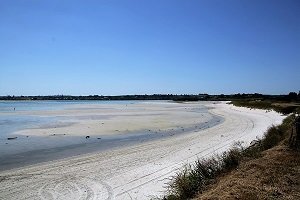 Plage du Menhir