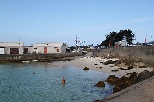 Plage de Korejou Port